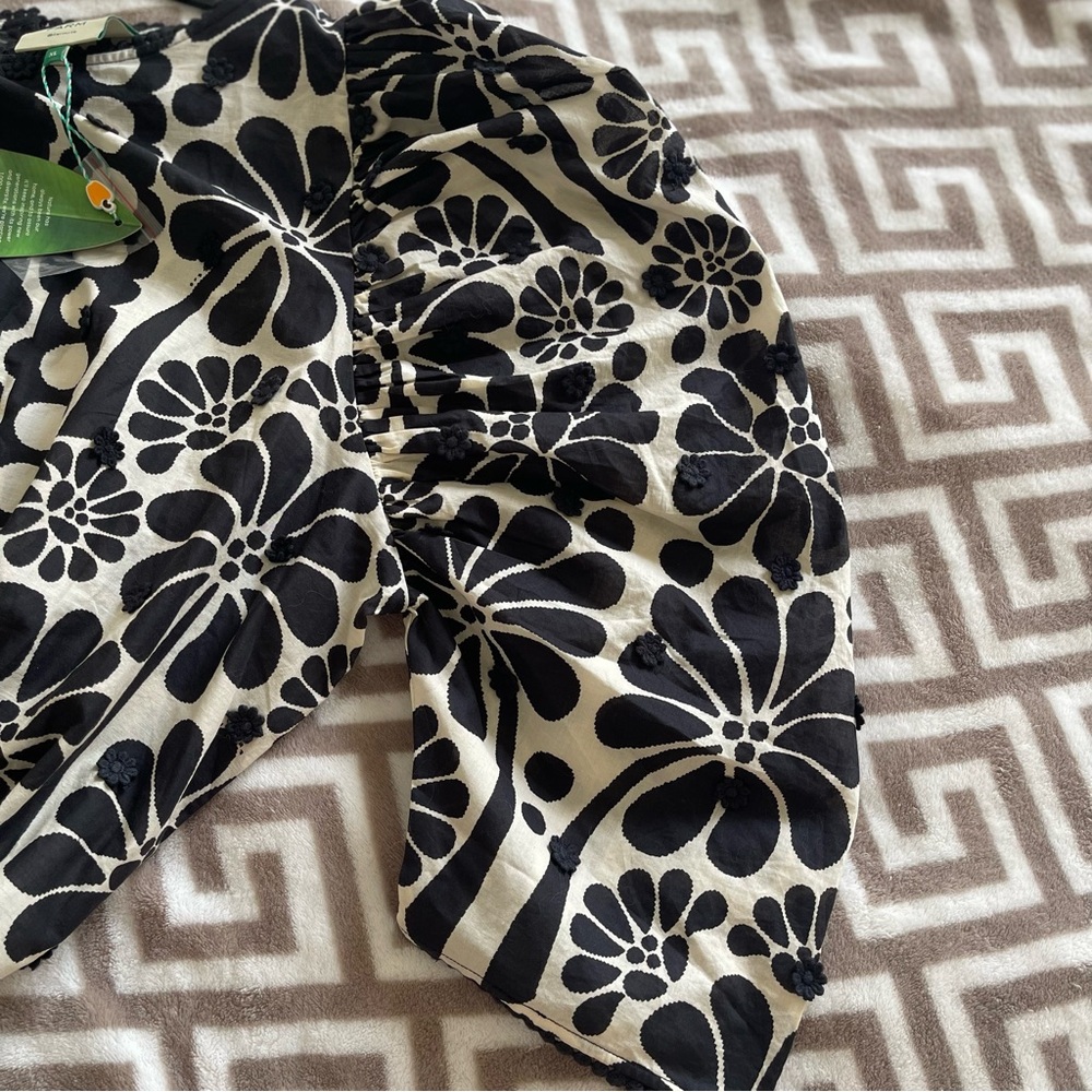 NWT Farm Rio Palermo Anthropology Black & White Floral Puff-Sleeve Women's Top - Picture 13 of 13